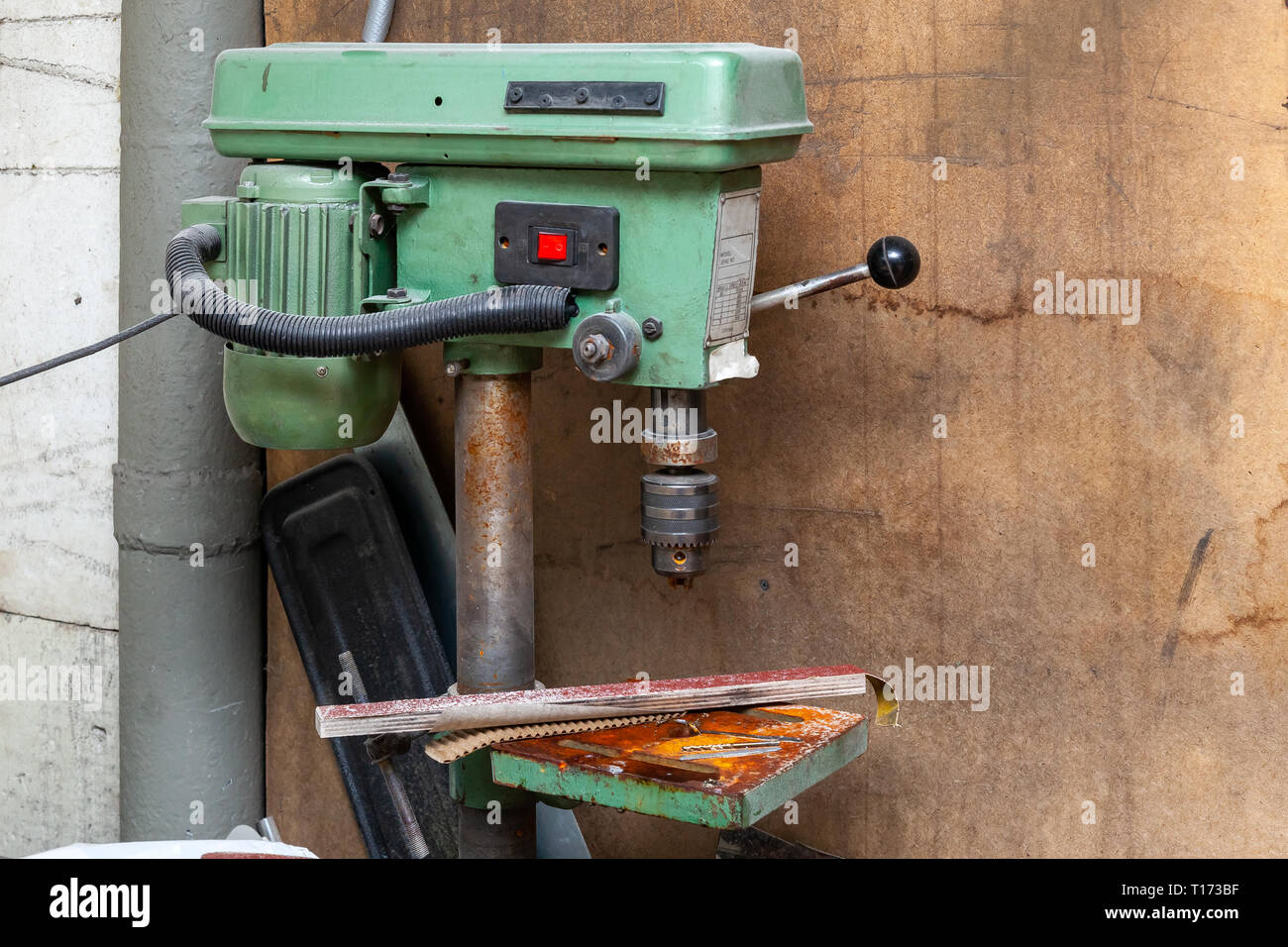 Iron drill machine deals