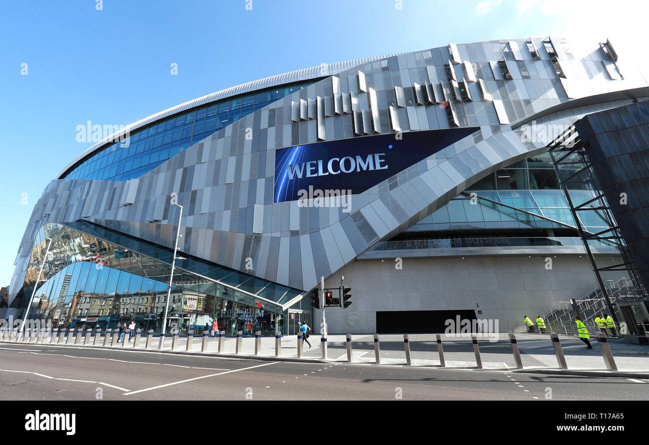 Tottenham hotspur stadium view hi-res stock photography and images - Alamy