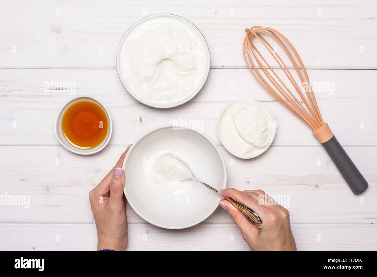 Mix Cottage Cream And Honey Recipe Step By Step No Bake