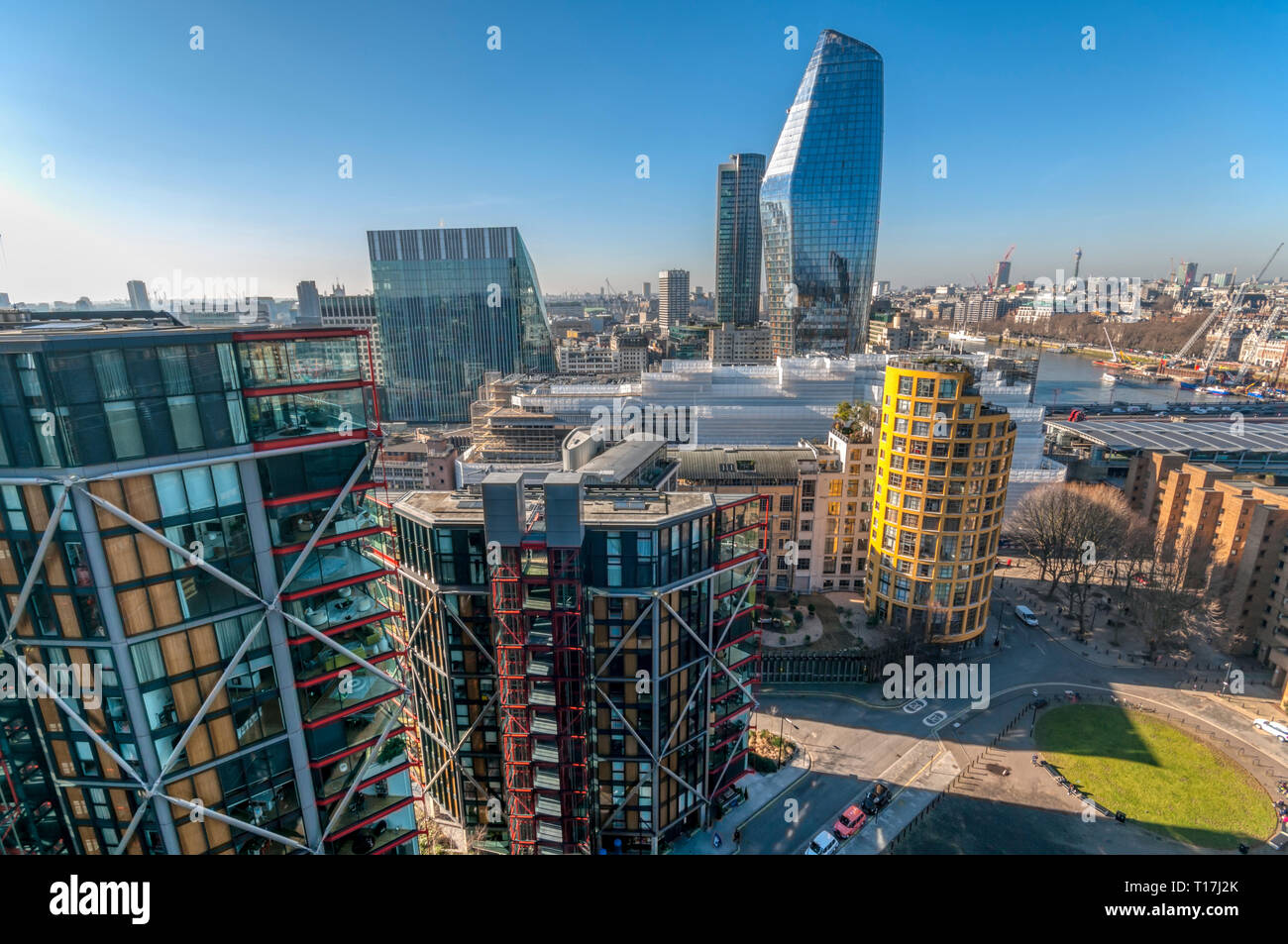 Neo Bankside, Bankside Lofts and the One Blackfriars tower on Bankside, South London. Stock Photo