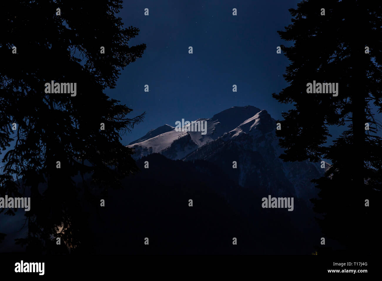 Traveling full moon night hi-res stock photography and images - Alamy