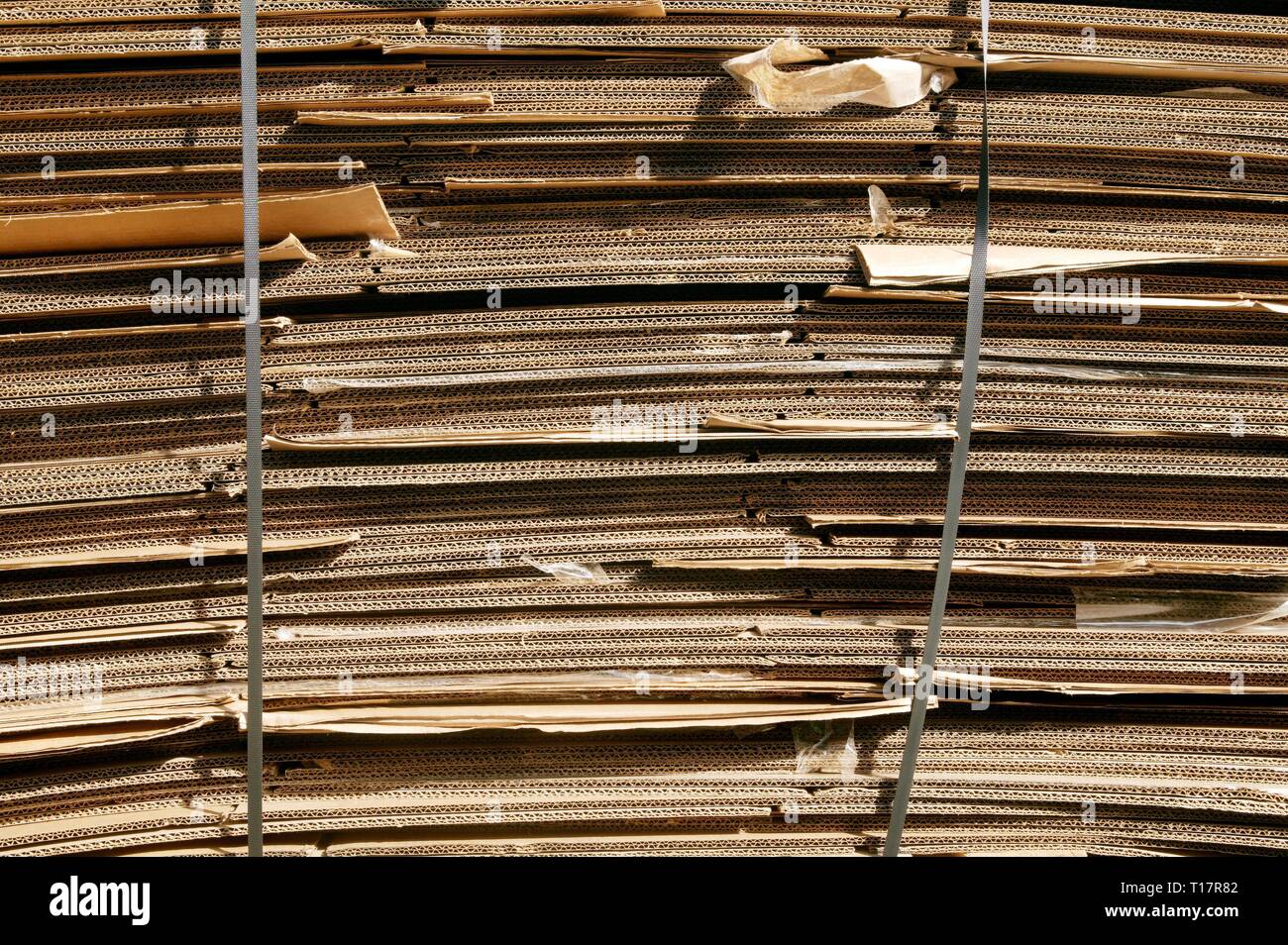 Compressed Cardboard High Resolution Stock Photography and Images Alamy