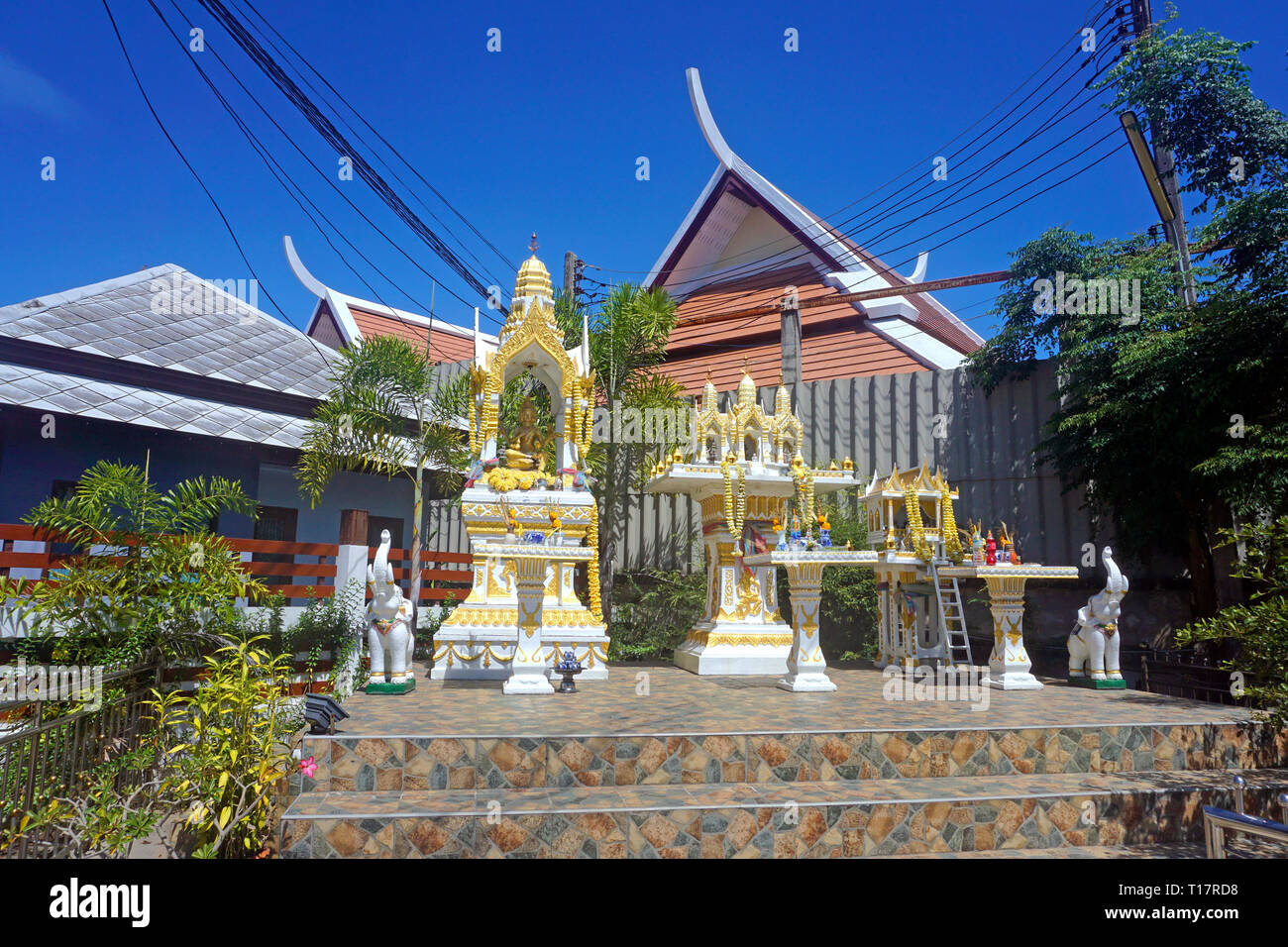 San Phra Phum, spirit house, shrine to the protective spirit of a place, Koh Samui, Surat Thani, Gulf of Thailand, Thailand Stock Photo