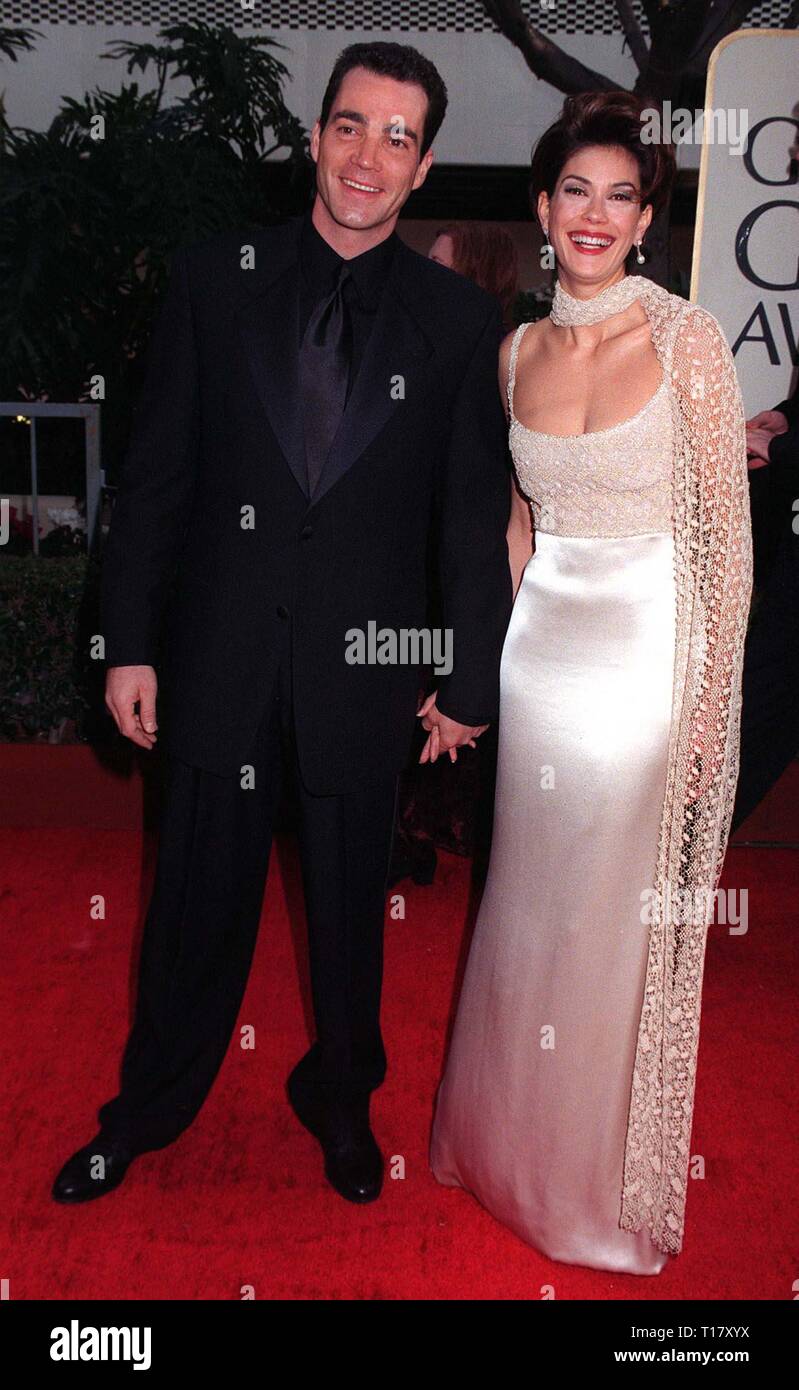 LOS ANGELES, January 20, 1997: Actress Hatcher & boyfriend at the Golden Globe Awards Stock Photo Alamy