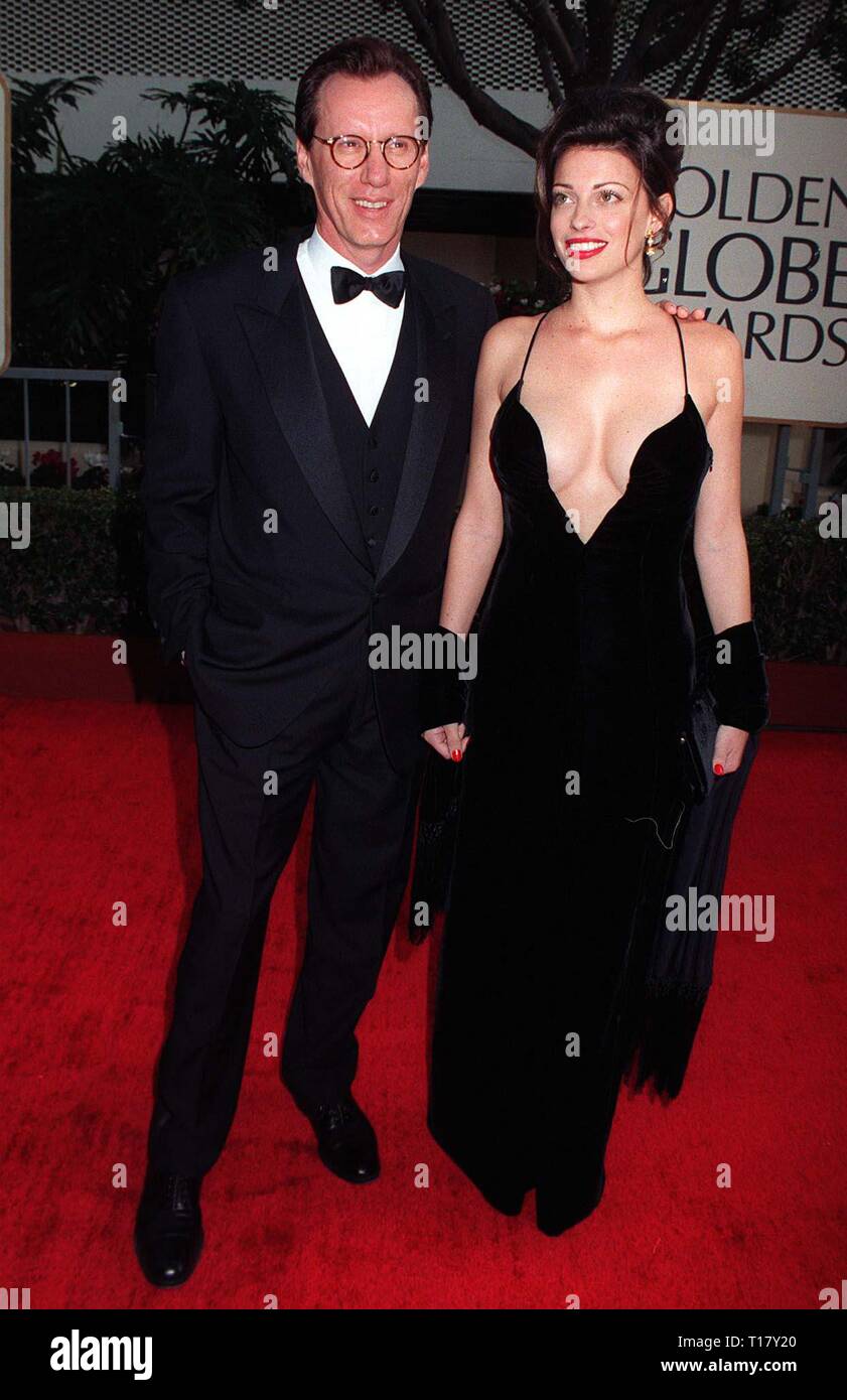 LOS ANGELES, CA. January 20, 1997:  Actor James Woods & girlfriend Lynne Oddo at the Golden Globe Awards. Stock Photo