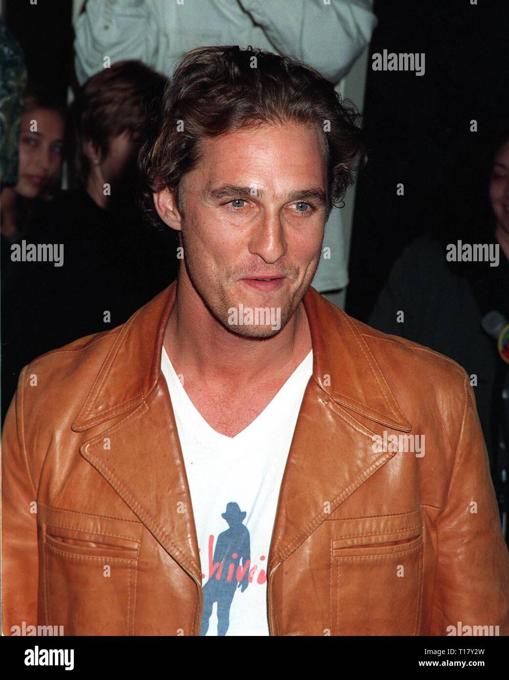 LOS ANGELES, CA. December 02, 1997: Actor Matthew McConaughey at the  premiere of Good Will Hunting, which stars Robin Williams, Matt Damon &  Ben Affleck Stock Photo - Alamy