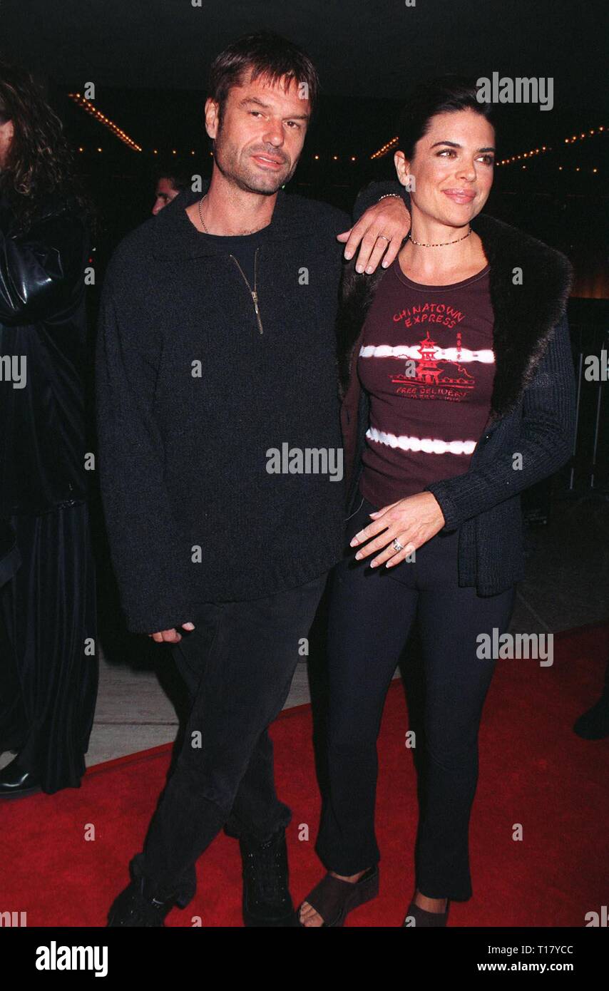 LOS ANGELES, CA. October 27, 1997:   Actor Harry Hamlin & girlfriend actress Lisa Rinna at the premiere in Los Angeles of 'Mad City' which stars John Travolta & Dustin Hoffman. Stock Photo