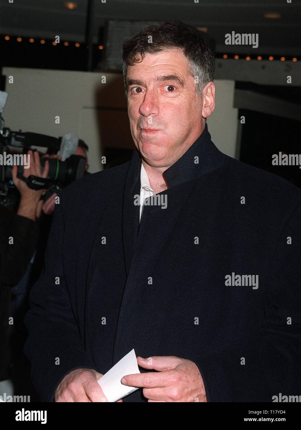 LOS ANGELES, CA. November 11, 1997 Actor Elliott Gould at premiere in
