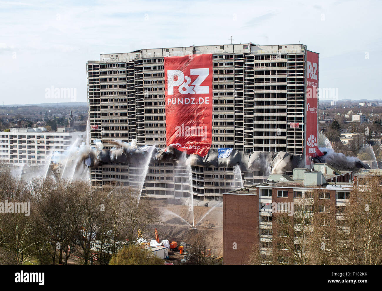 Duisburg, Germany. 24th Mar, 2019. The skyscraper known as the "White