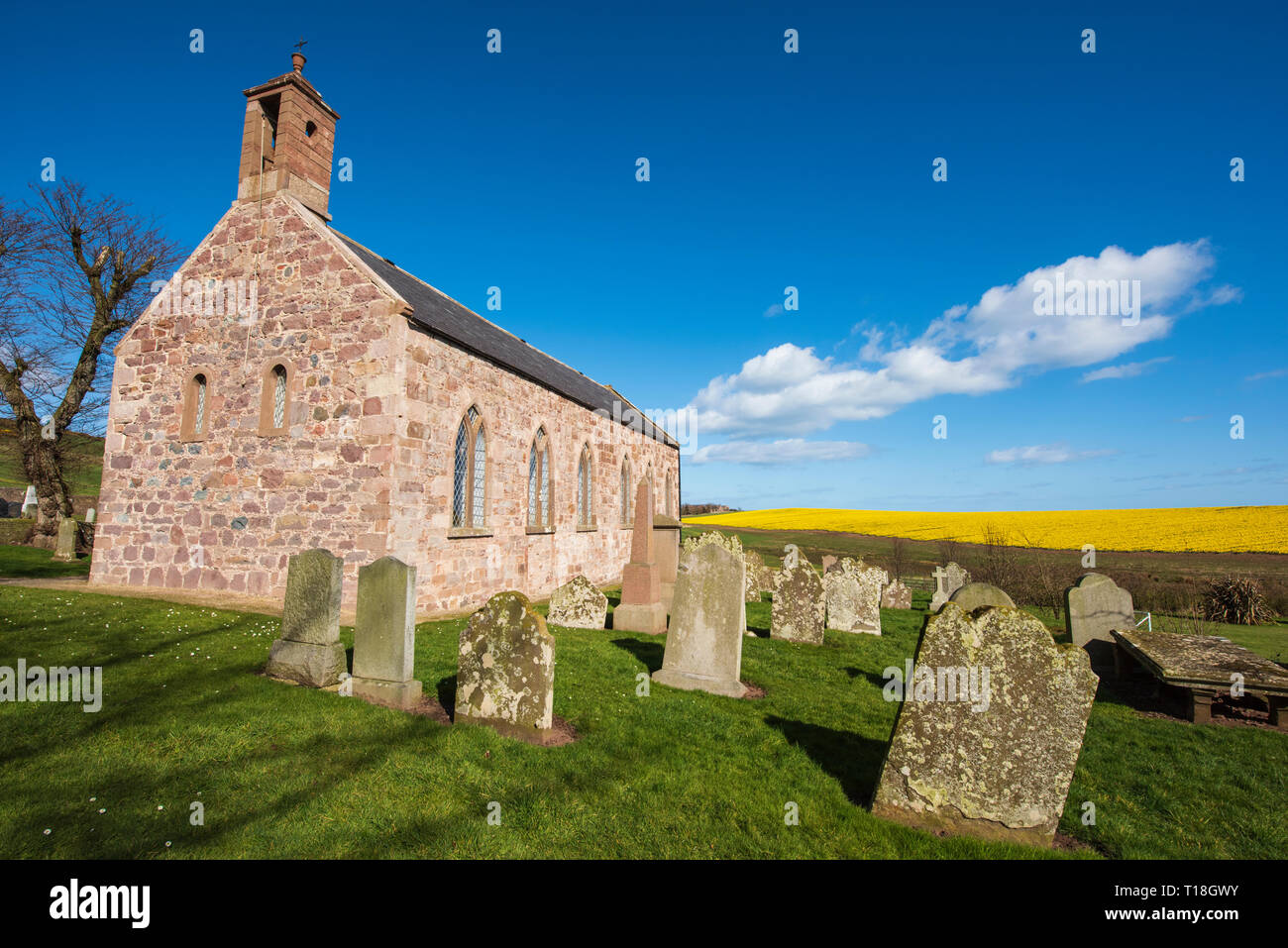 Kinneff Old Church is where the Scottish Crown Jewels were hidden after they were rescued from Dunnottar Castle during Cromwell's siege in 1652. Stock Photo