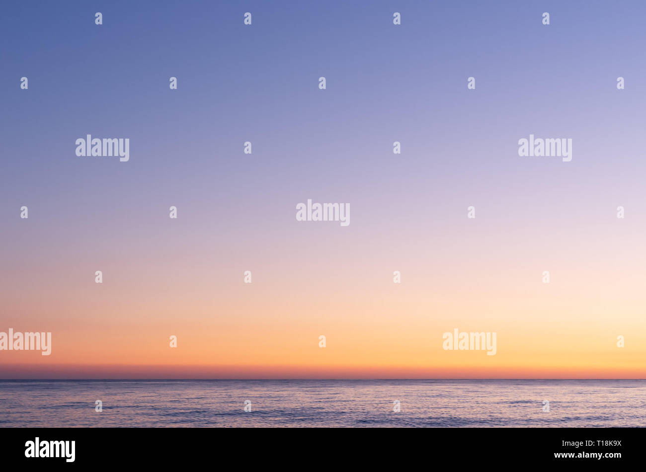 Colorful sunset ocean coast hi-res stock photography and images - Alamy