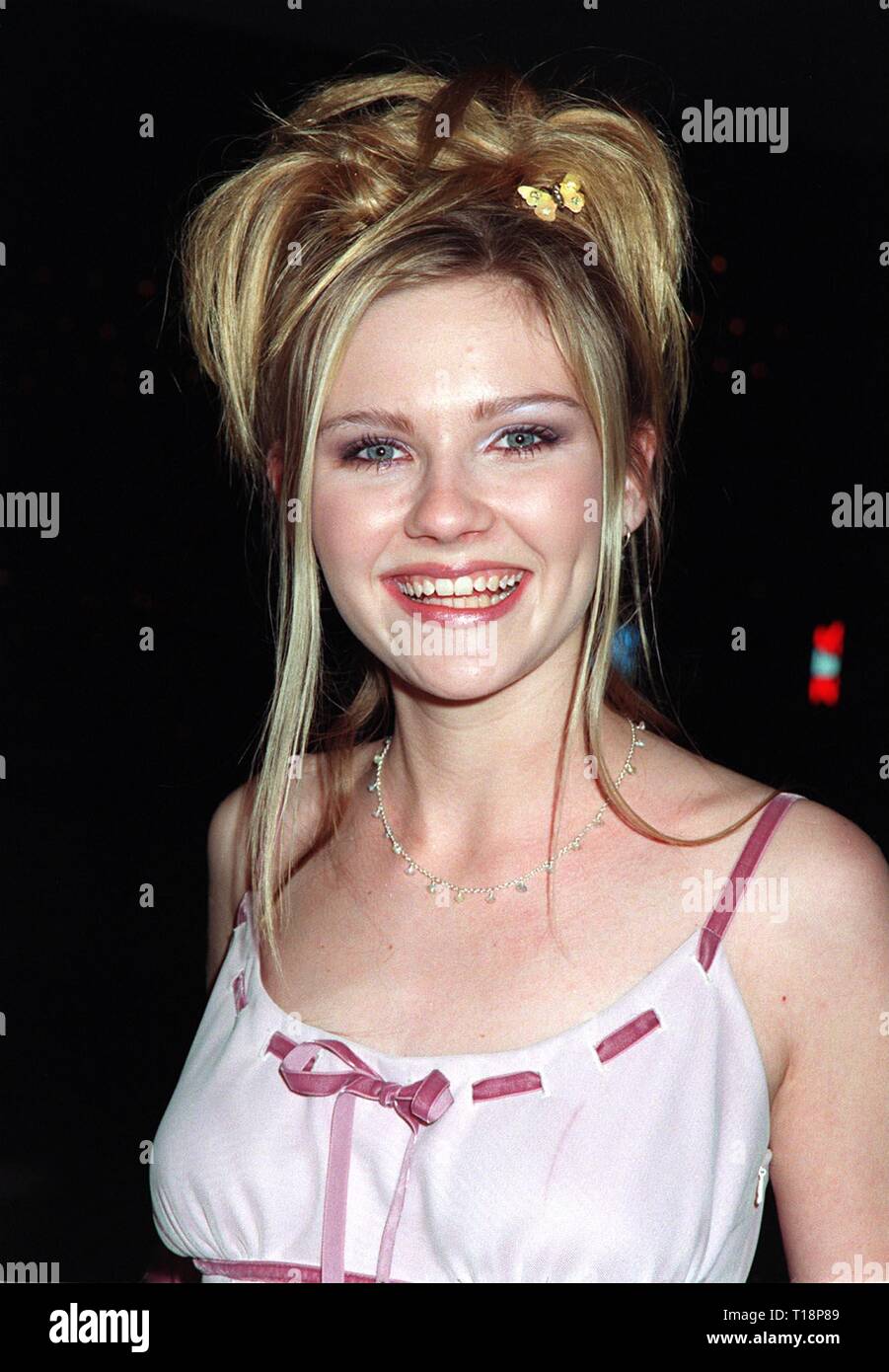 LOS ANGELES, CA. December 18, 1997: Actress KIRSTEN DUNST at premiere ...