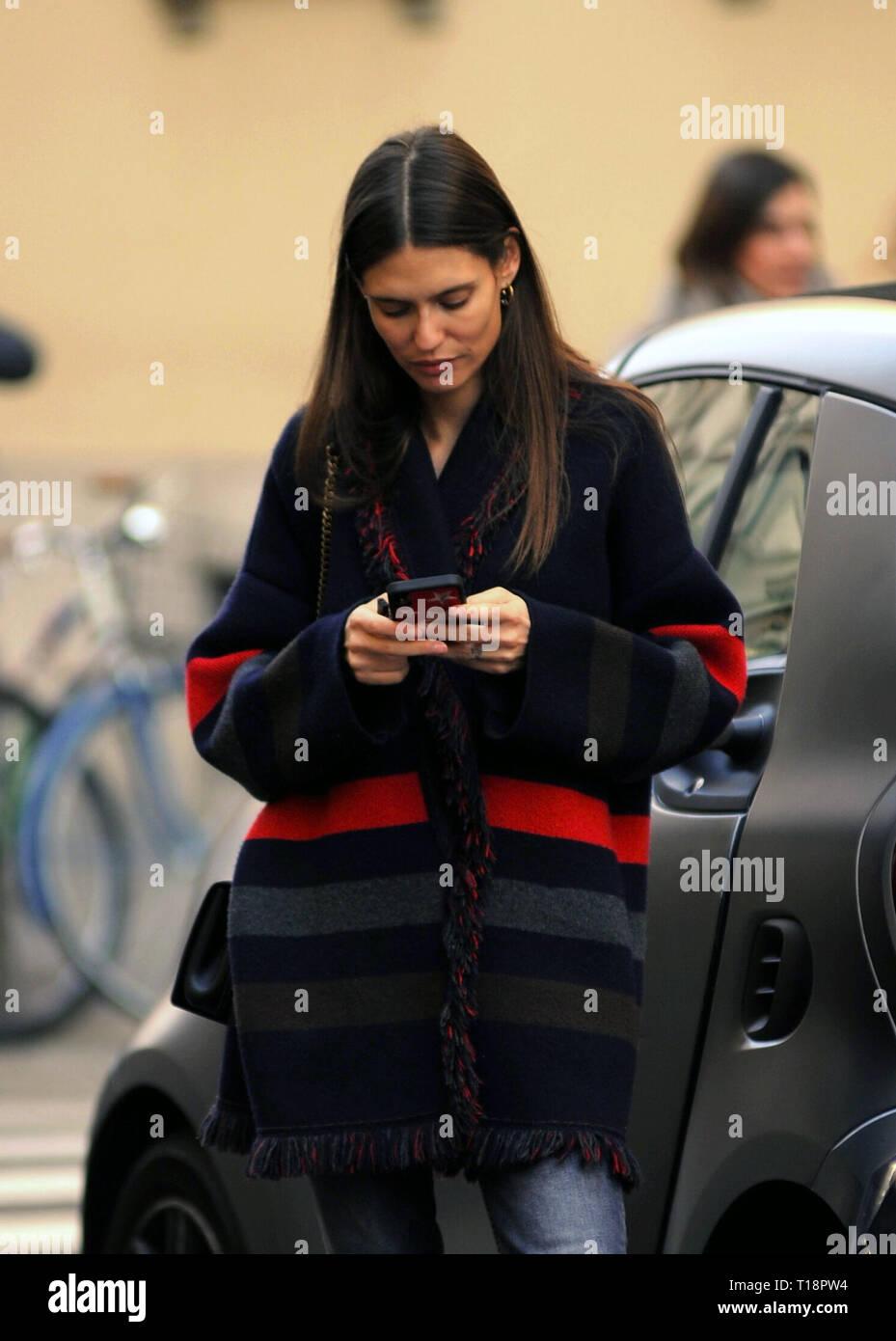 Model Bianca Balti waits for her car to bring her back to the hotel after having lunch at 'Salumaio di Montenapoleone'  Featuring: Bianca Balti Where: Milan, Italy When: 21 Feb 2019 Credit: IPA/WENN.com  **Only available for publication in UK, USA, Germany, Austria, Switzerland** Stock Photo