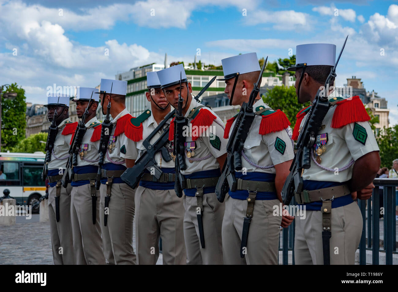 Foreign legion uniform hi-res stock photography and images - Alamy
