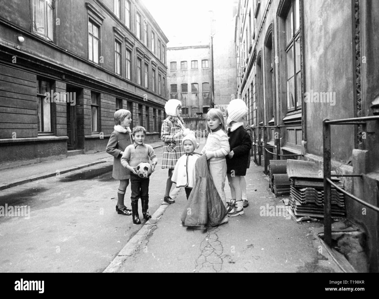 people, children, playing, children on the street, Hamburg, circa 1970, Additional-Rights-Clearance-Info-Not-Available Stock Photo