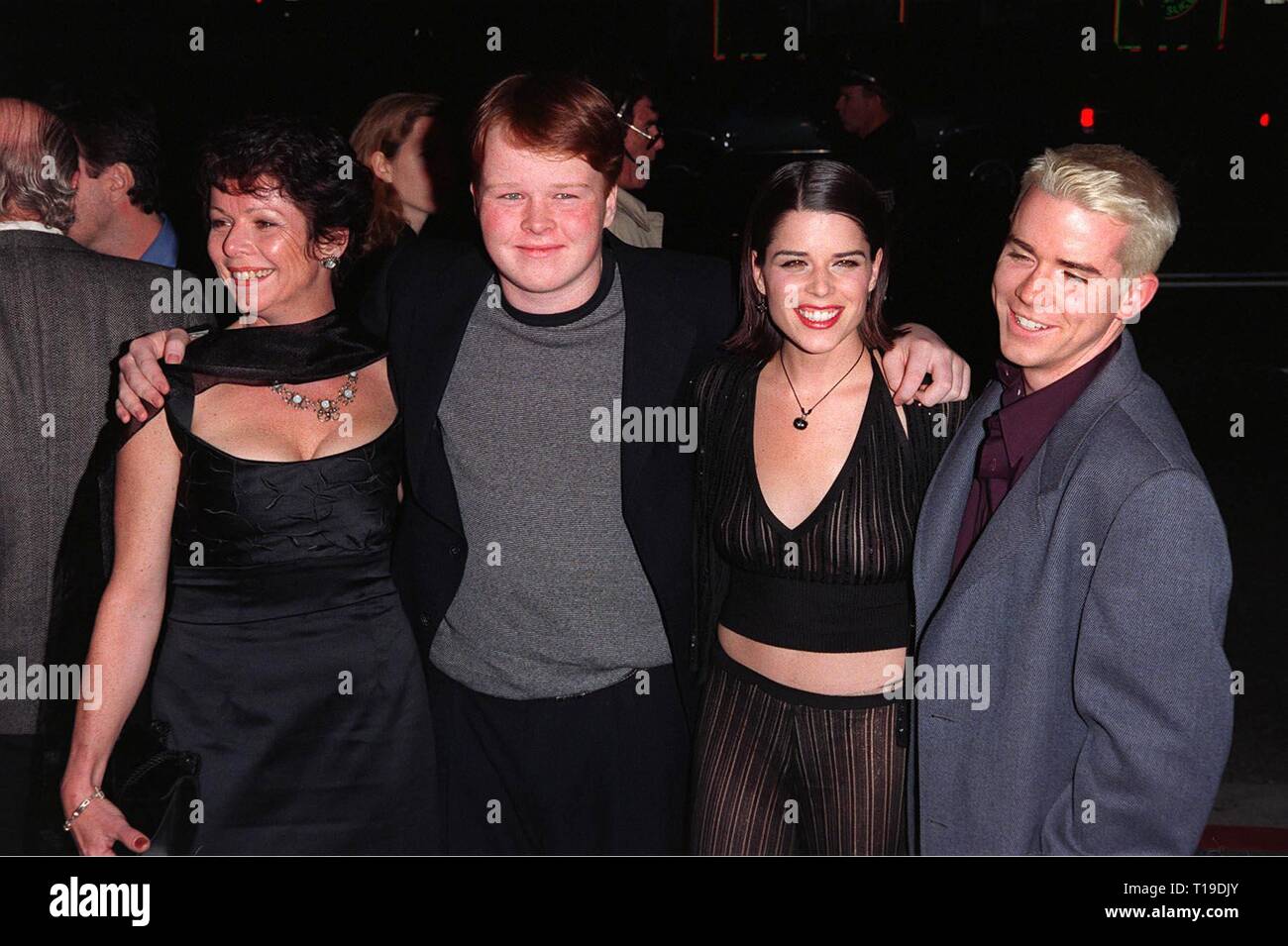 LOS ANGELES, CA - March 6, 1998: Actress NEVE CAMPBELL & mother & brothers at the Hollywood premiere of her new movie, 'Wild Things,' in which she stars with Kevin Bacon and Matt Dillon. Stock Photo