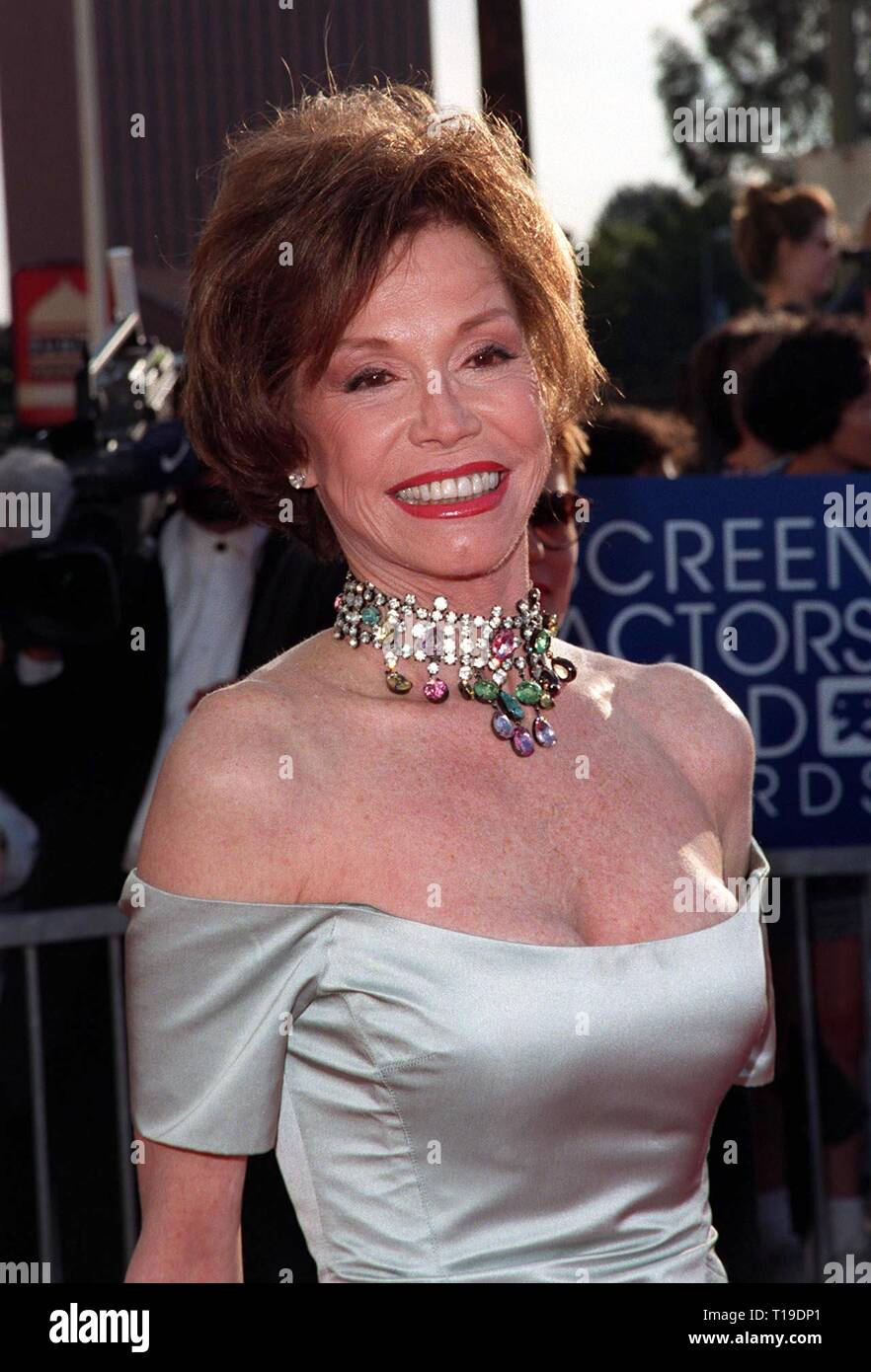 Mary Tyler Moore Fakes