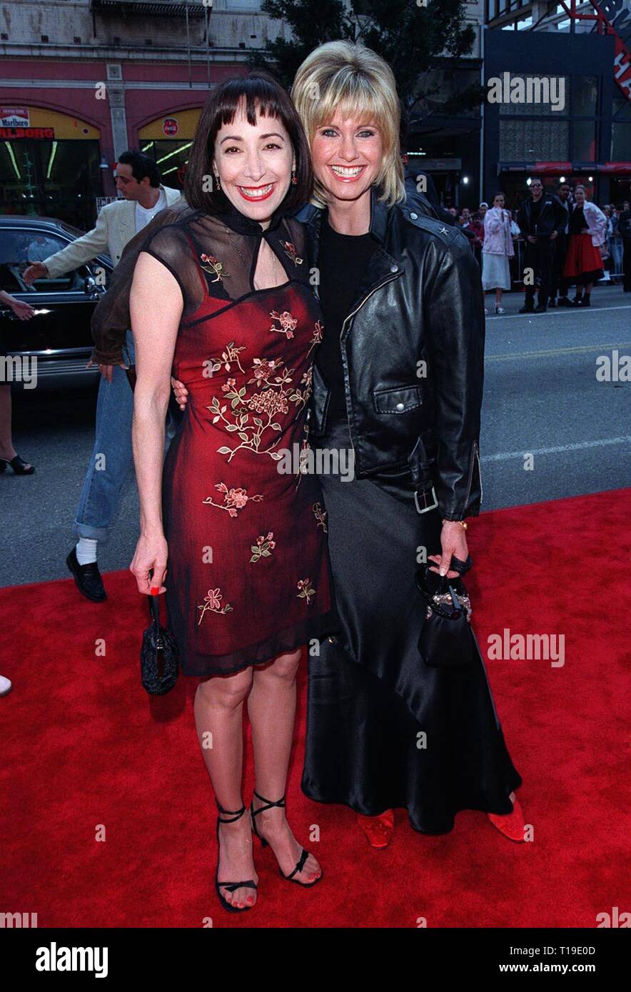 LOS ANGELES, CA - March 15, 1998: 'Grease' stars OLIVIA NEWTON JOHN (right) & DIDI CONN at 20th anniversary re-premiere of 'Grease' at Mann's Chinese Theatre, Hollywood. Stock Photo