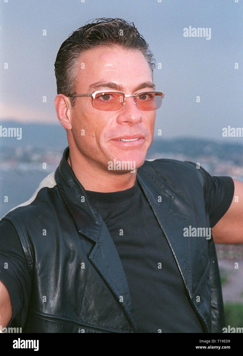 CANNES, FRANCE - May 19, 1998: Actor JEAN-CLAUDE VAN DAMME at the Cannes  Film Festival Stock Photo - Alamy