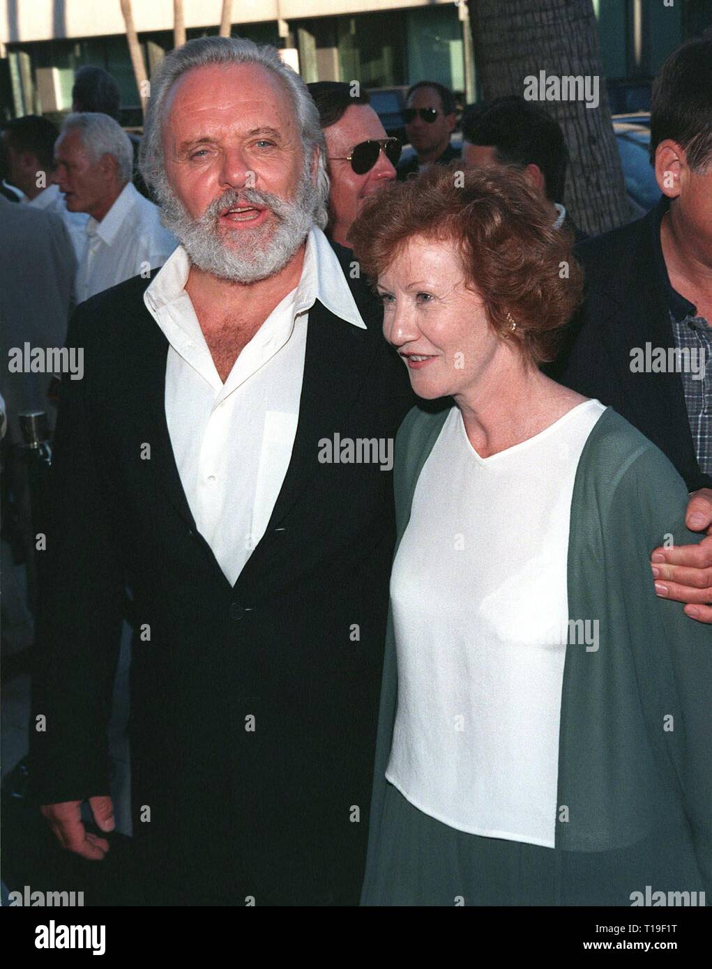 Jennifer lynton hi-res stock photography and images - Alamy