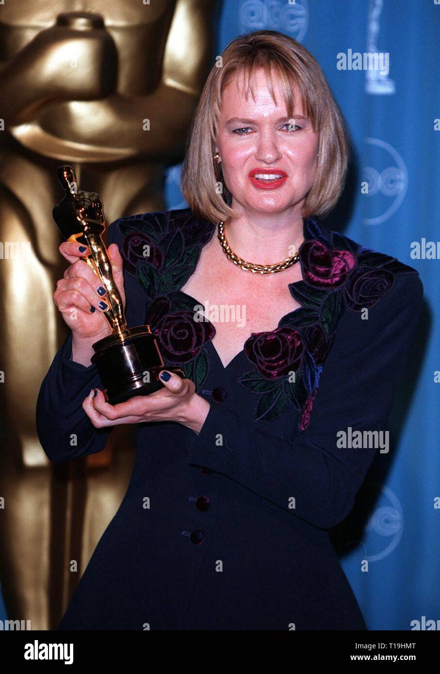 Los Angeles Ca March 24 1998 23mar98 Full Monty Composer Anne Dudley At The 70th Academy Awards Stock Photo Alamy Los Angeles Ca March 24 1998 23mar98 Full Monty Composer Anne Dudley At The 70th Academy Awards Stock Photo Alamy