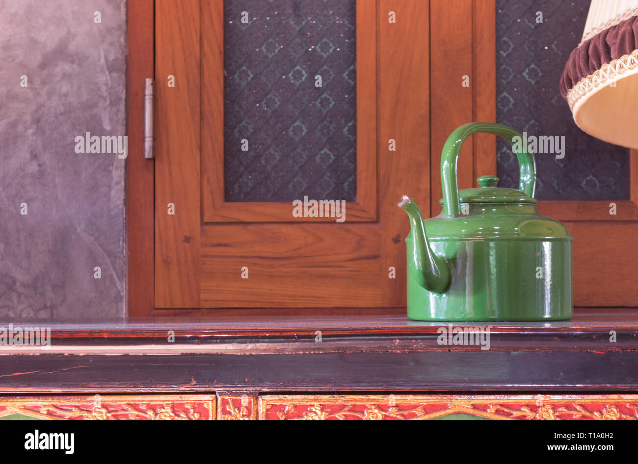 Antique kettle hires stock photography and images Alamy