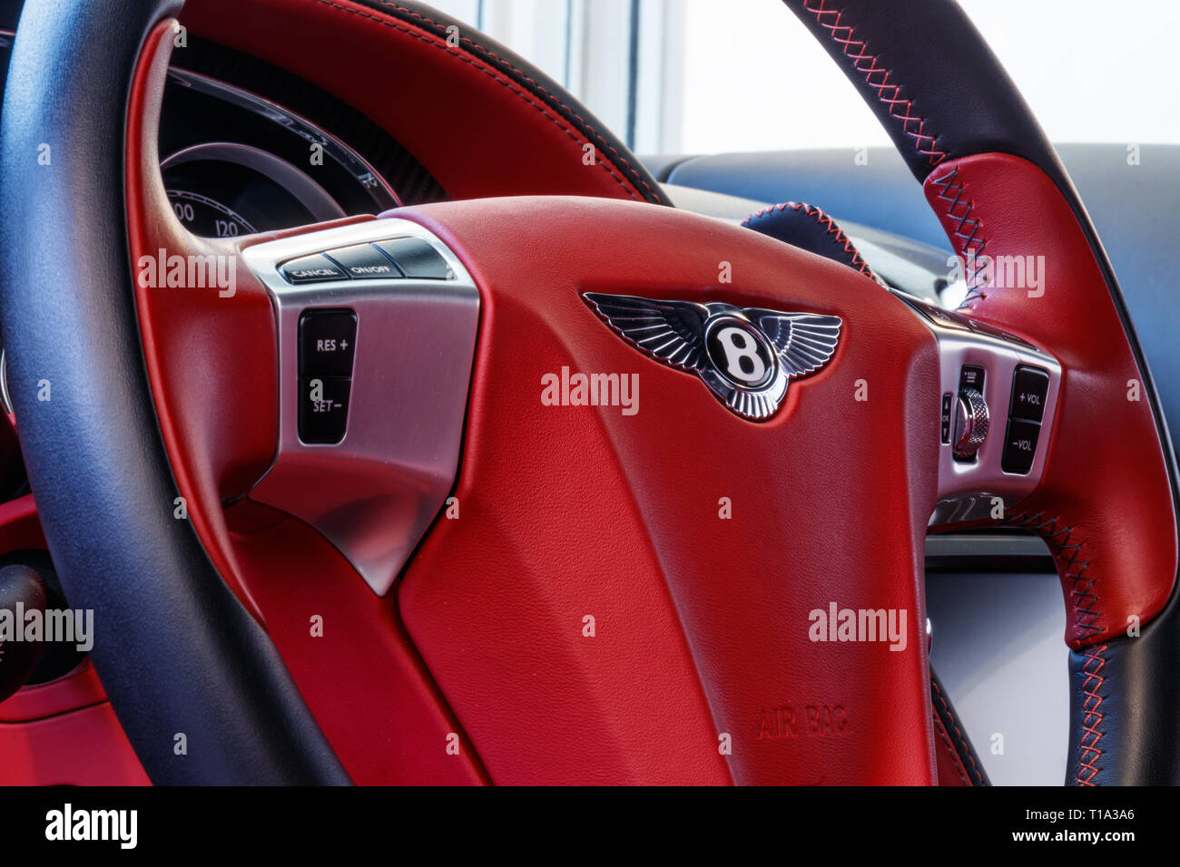 Indianapolis Circa March 19 Interior Of A 14 Bentley Continental Gt Bentley Is A Division Of Volkswagen Group I Stock Photo Alamy Indianapolis Circa March 19 Interior Of A 14 Bentley Continental Gt Bentley Is A Division Of Volkswagen Group I Stock Photo Alamy