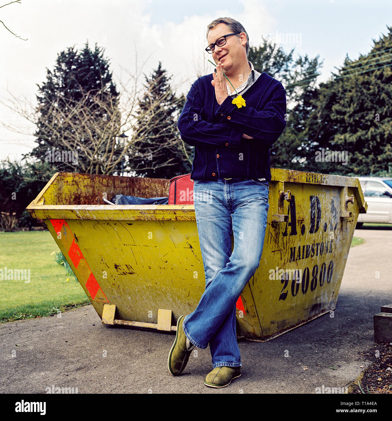Portrait of comedian Vic Reeves photographed at home in March 2006 ...