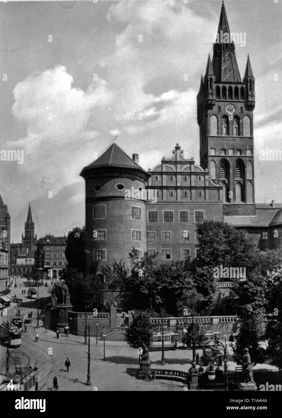 geography / travel historic, Russia, cities and communities, Kaliningrad (Koenigsberg), castle, exterior view at Kaiser-Wilhelm-Platz, 1920s, Additional-Rights-Clearance-Info-Not-Available Stock Photo