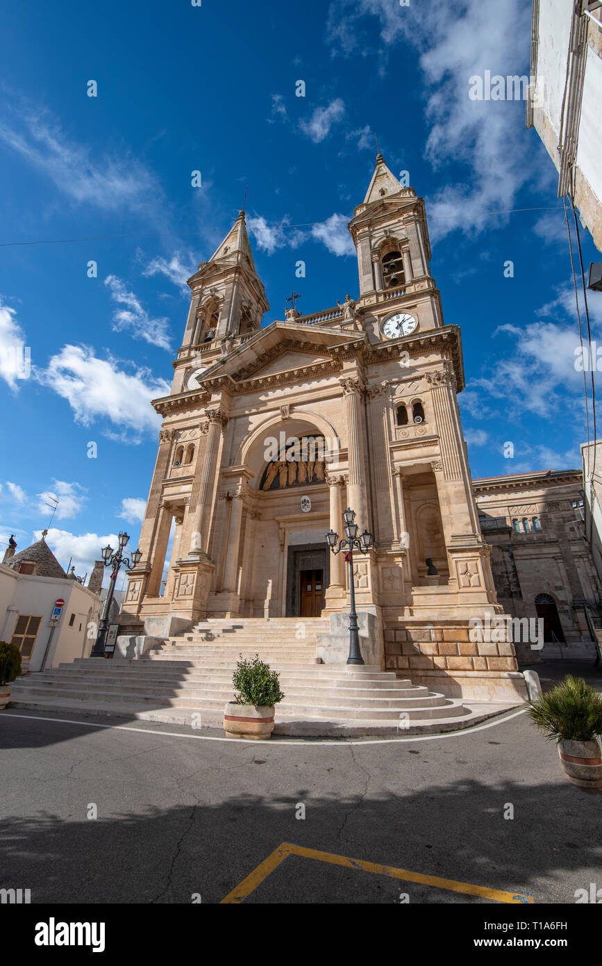 Facade of the cathedral Basilica of Saints Cosmas and Damian (Parrocchia Santuario Basilica S.S. Cosma E Damiano). Alberobello, Puglia, Italy Stock Photo