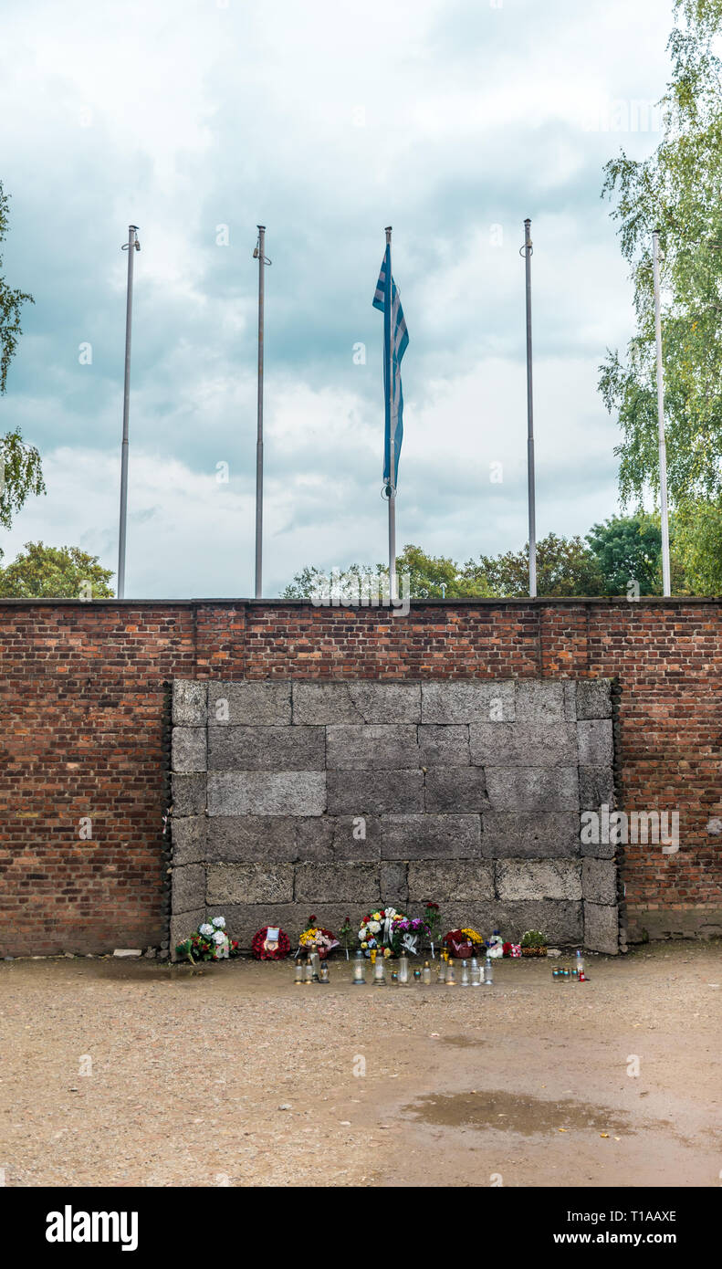 Oswiencim, Poland - September 21, 2019: Wall where the prisioners were executed after a trial at the Nazi concentration camp of Auschwitz and birkenau Stock Photo