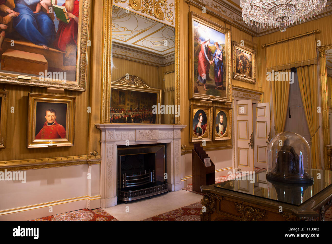Apsley House, London, UK. 25 March, 2019. ‘Young Wellington in India’ exhibition explores the early years and provide insights into the man known globally as the 1st Duke of Wellington, who later defeated Napoleon Bonaparte at Waterloo in 1815. The exhibition runs from 30 March - 3 November 2019. Credit: Malcolm Park/Alamy Live News. Stock Photo