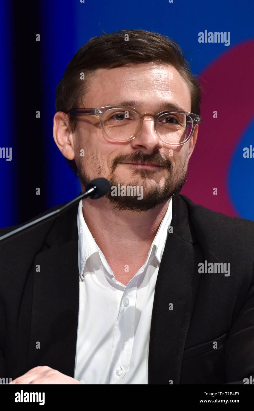 Florian lukas hi-res stock photography and images - Alamy