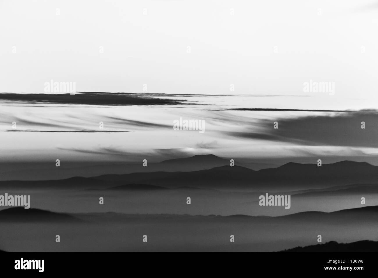 Mountains valley background hi-res stock photography and images - Alamy