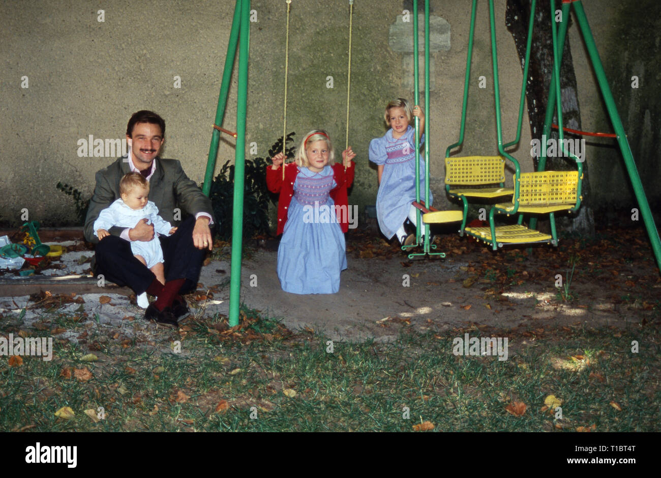 Graf Stephan Christoph von Neipperg mit den Töchtern in der Gironde