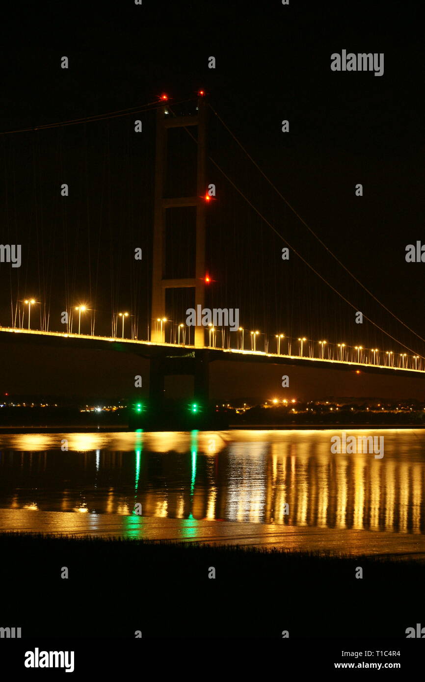 Humber Bridge, single-span suspension bridge at night Stock Photo