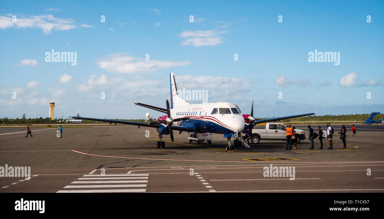 Passengers Boarding Airplane, Lynden Pindling International Airport