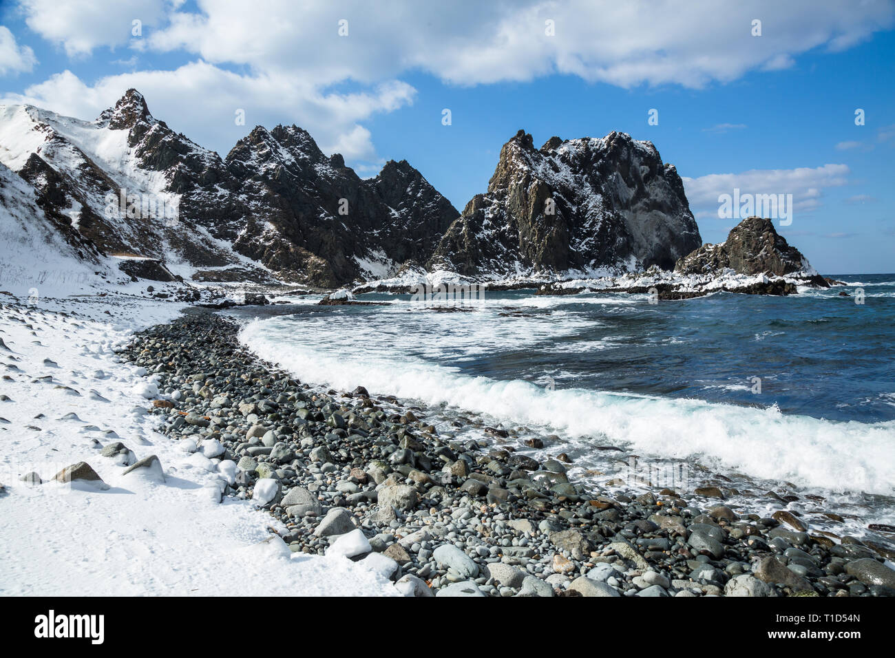 Snow-Covered Beaches in Hokkaido Japan: Winter Wonderland Awaits