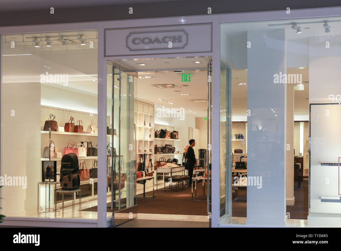 Luxury leather goods hires stock photography and images Alamy