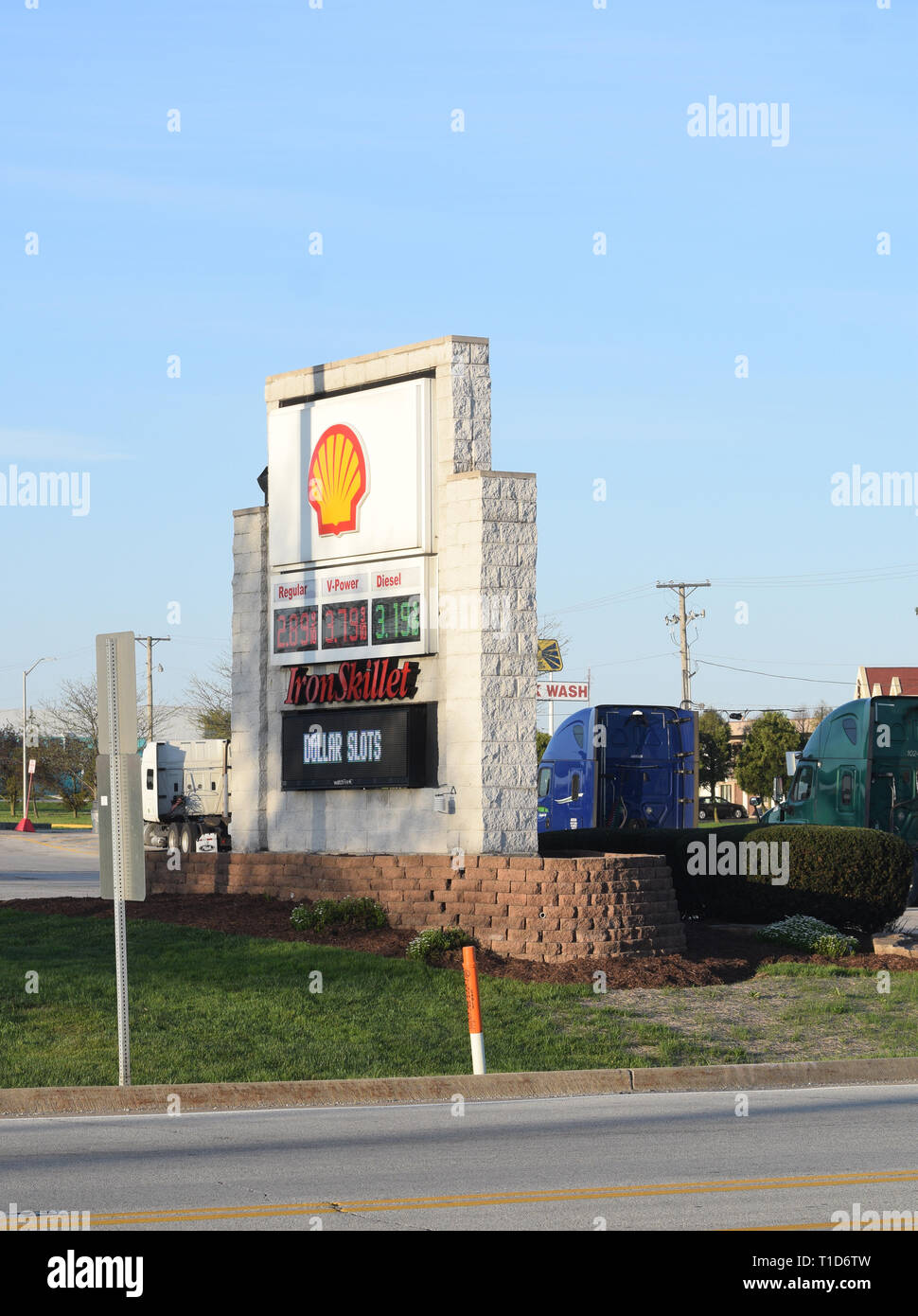 Shell gas station sign Stock Photo