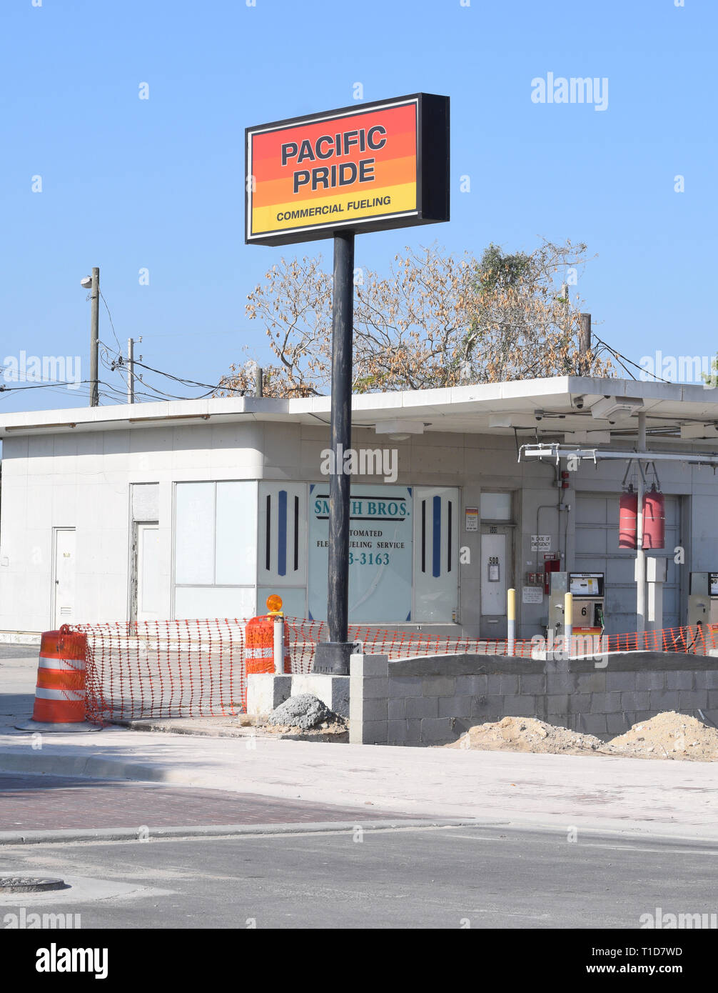 Pacific Pride Fueling sign Winter Haven Florida Stock Photo Alamy