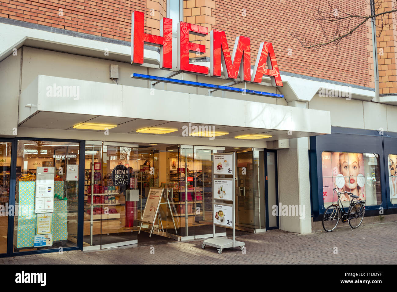 Hema shop hi-res stock photography and images - Alamy