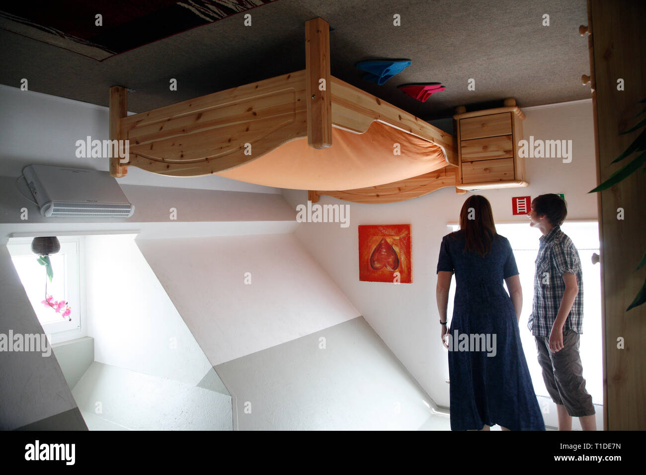 Das Verrueckte Haus The Crazy House Sleeping Room Bispingen