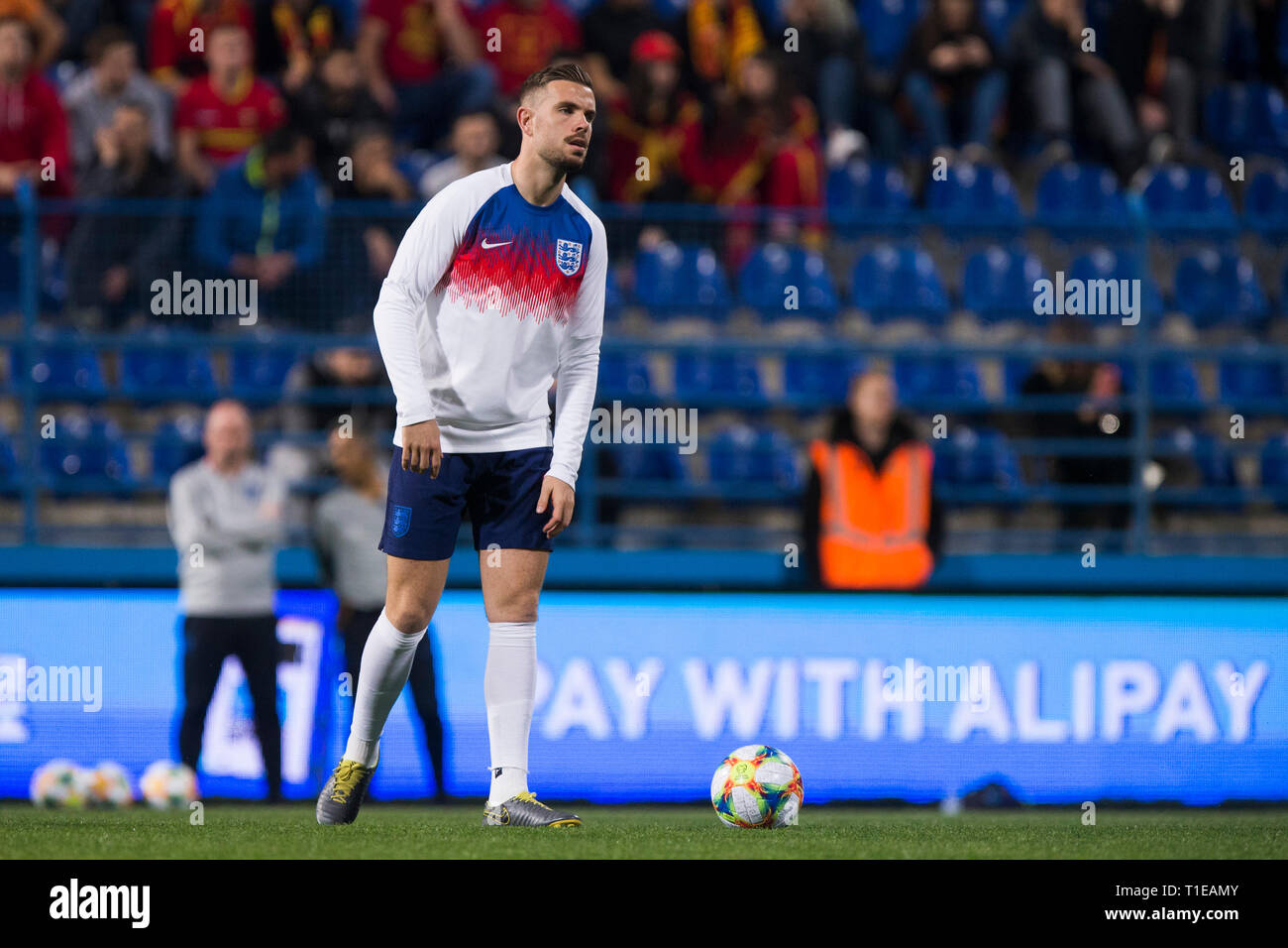 Podgorica, Montenegro. 25th Mar, 2019. Jordan Henderson of England warms up Credit: Nikola Krstic/Alamy Live News Stock Photo