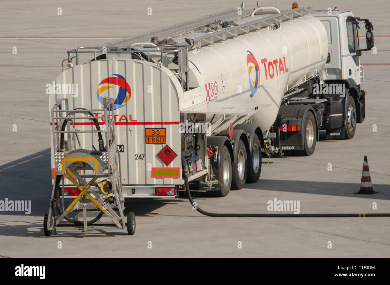 fuel tanker at airport Stock Photo - Alamy