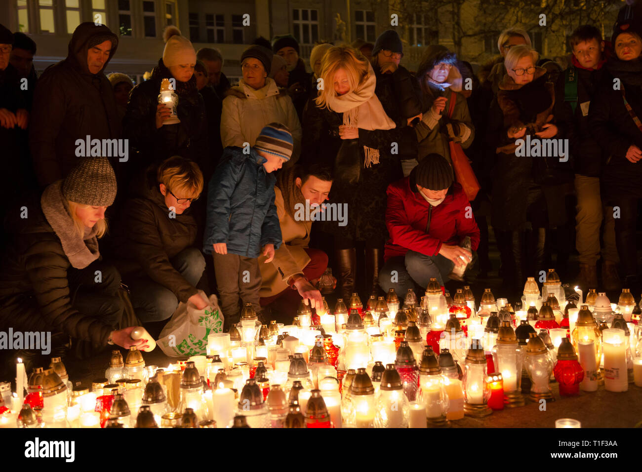 16.01.2019, Poznan, Wielkopolska, Poland - People gather all over Poland on this day in memory of Pawel Adamowicz, the mayor of Gdansk who was murdere Stock Photo