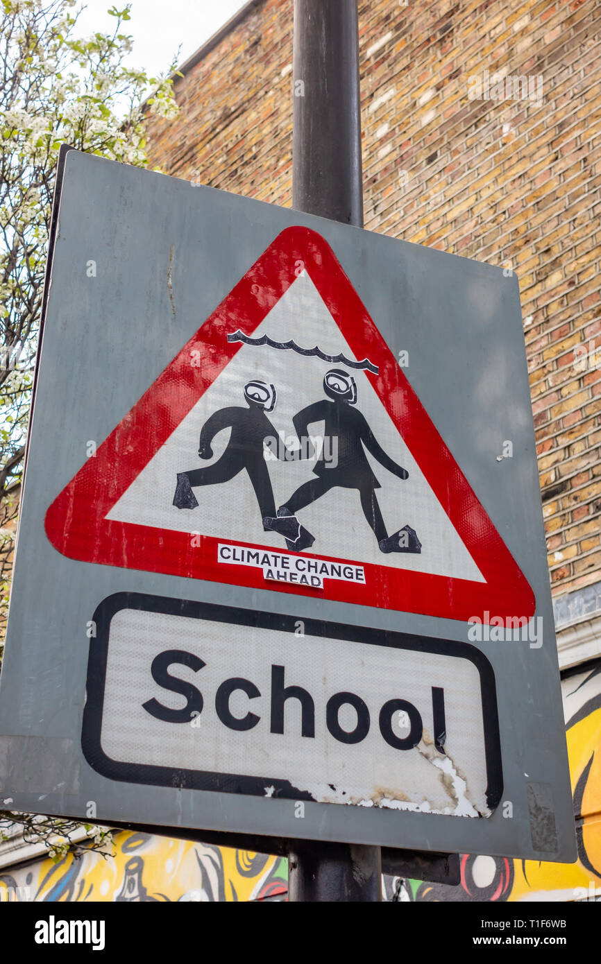 Crosswalk ahead sign hi-res stock photography and images - Alamy
