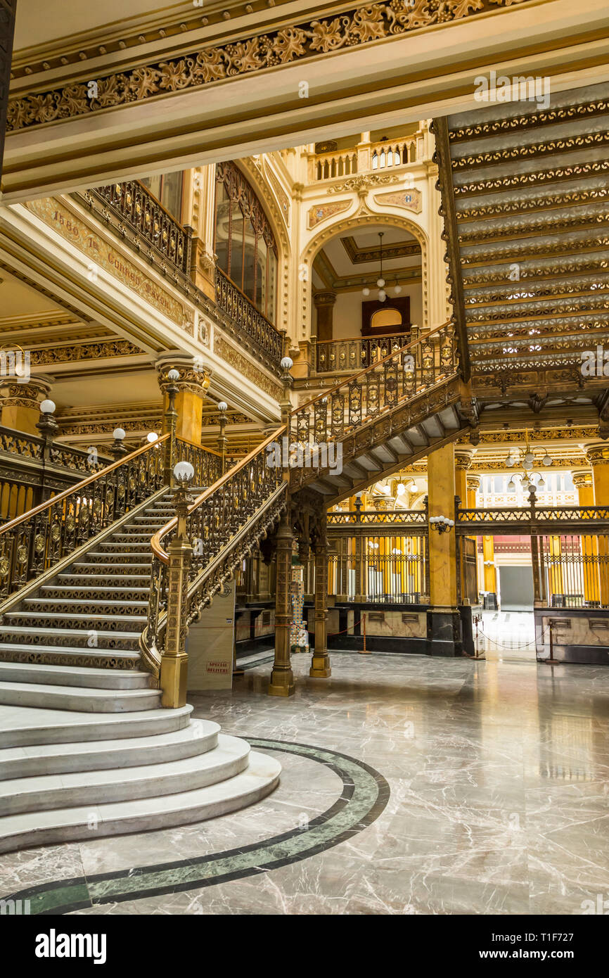 Mexico City main post office was built in 1907 and is comprised of many  architectural styles including extensive use of ornate polished brass Stock  Photo - Alamy
