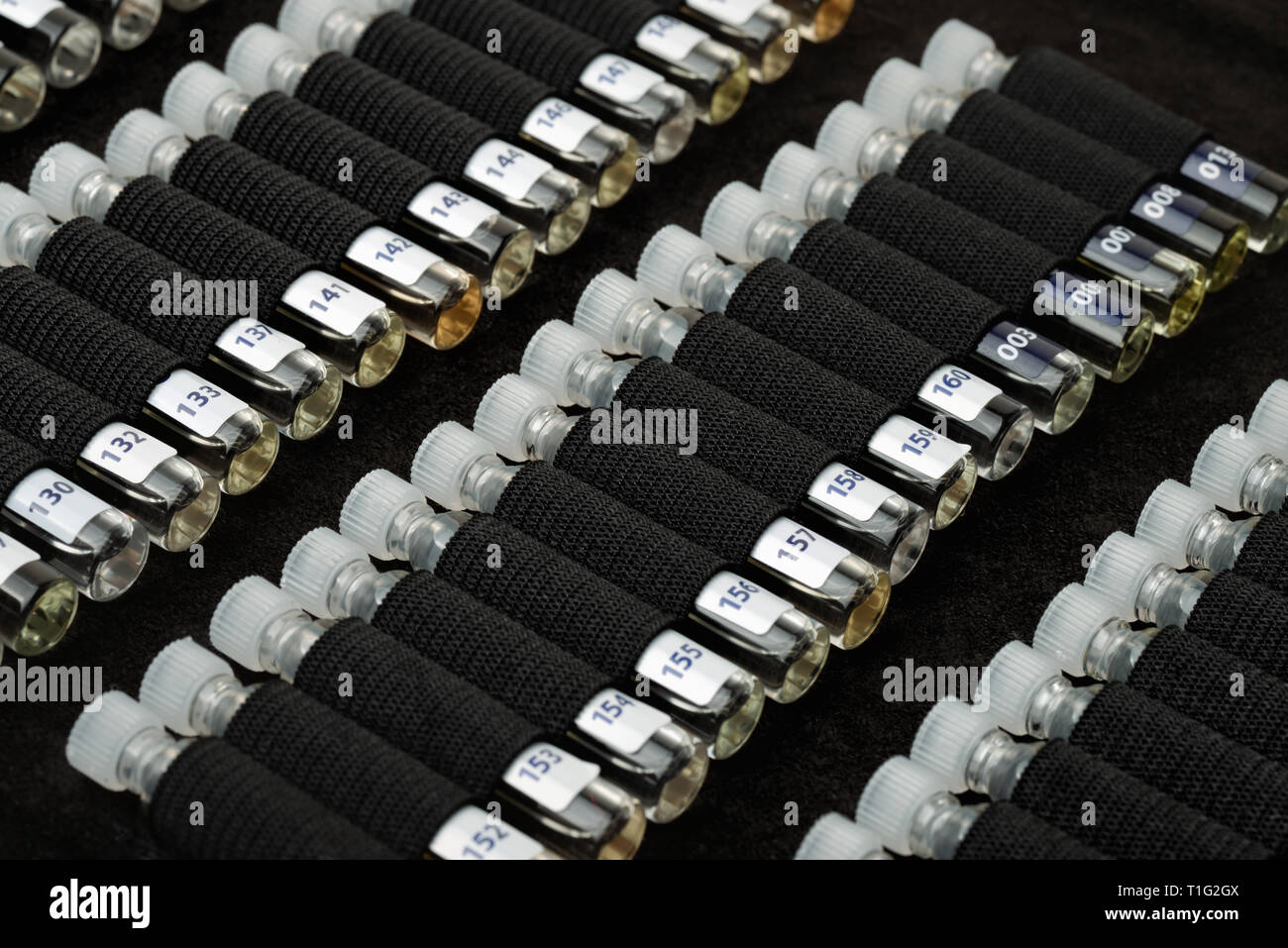 Perfume smell hires stock photography and images Alamy