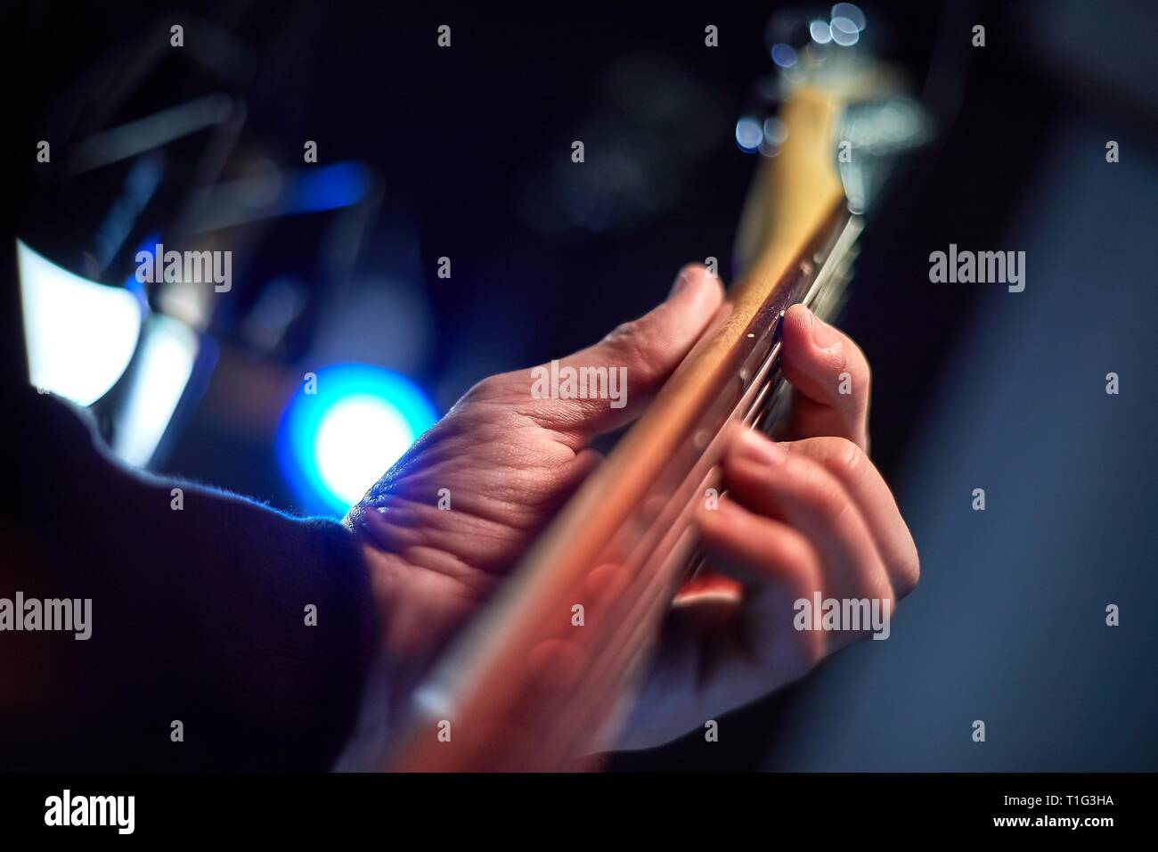 Live on stage musical show hi-res stock photography and images - Alamy